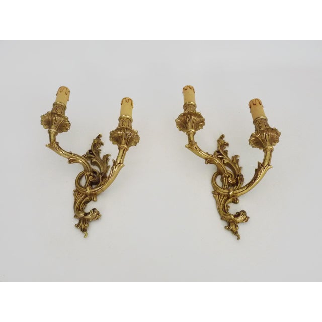 1960s Bronze Double-Light Wall Sconces with Acanthus Leaves, 1960s, Set of 2 For Sale - Image 5 of 10