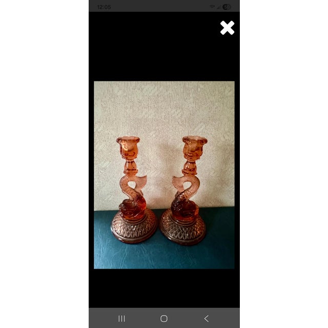 Pink Depression Glass Dolphin Candlesticks – l.e. Smith, 1930s – Pair For Sale - Image 10 of 10