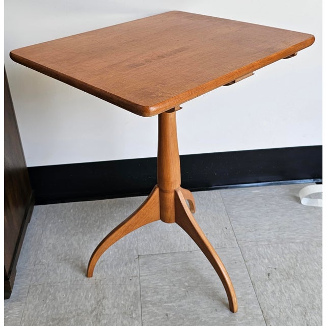 American Late 20th Century Shakers Worshops Pedestal Spider Legs Maple Candle Stand For Sale - Image 3 of 7