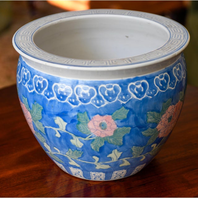 Chinoiserie Vintage Chinoiserie Blue and Pink Famille Rose Tobacco Leaf Planter For Sale - Image 3 of 13