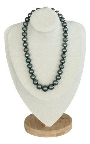 1990s Graduated Tahitian Black Pearl Necklace With Diamond Clasp