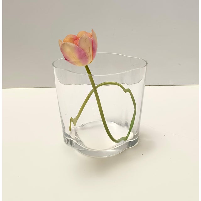 Made in Italy, 1990s. Made in hand-blown Murano glass. It is signed by Carlo Moretti. This vase might show slight traces...