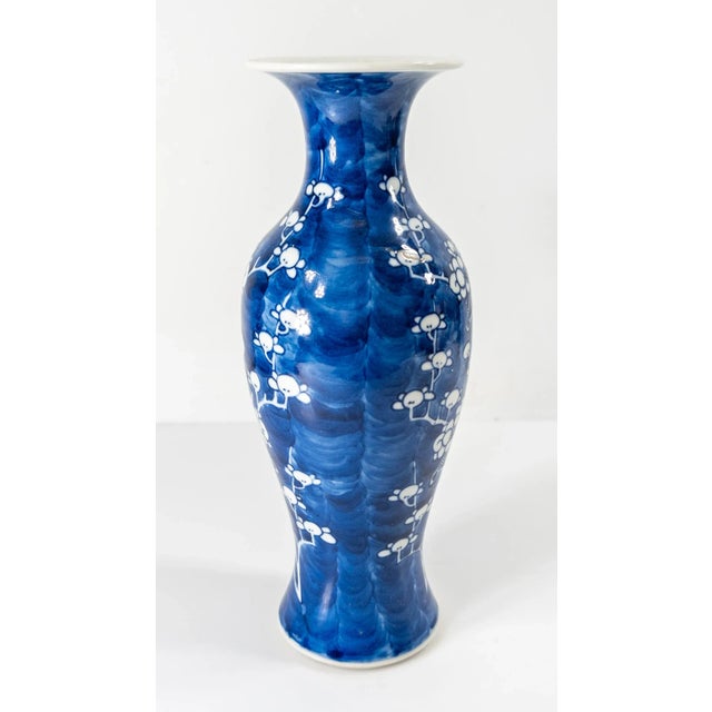 19th or 20th Century Chinese Blue and White Prunus Vase For Sale In New York - Image 6 of 13