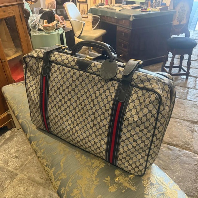 Gucci Vintage 1980s Gucci Iconic Gg Monogram Suitcase With Web Stripes For Sale - Image 4 of 15