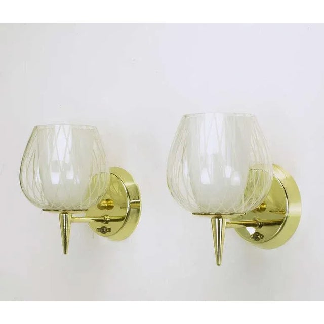 1950s Gerald Thurston for Lightolier Etched Glass and Brass Sconces - a Pair For Sale - Image 5 of 11