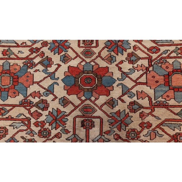 1920s Persian Heriz Rug For Sale In New York - Image 6 of 7