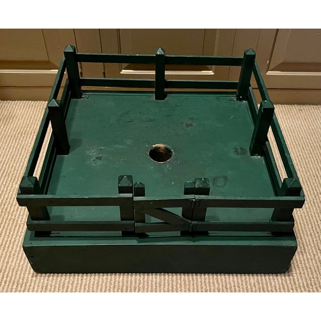 Antique 1920's American Green Paint Decorated Wood Fence, Gate and Stand for Displaying a Feather Christmas Tree For Sale - Image 12 of 15