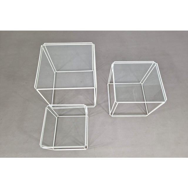 White Isocele Nesting Tables by Max Sauze for Max Sauze Studio, 1970s, Set of 3 For Sale - Image 8 of 11