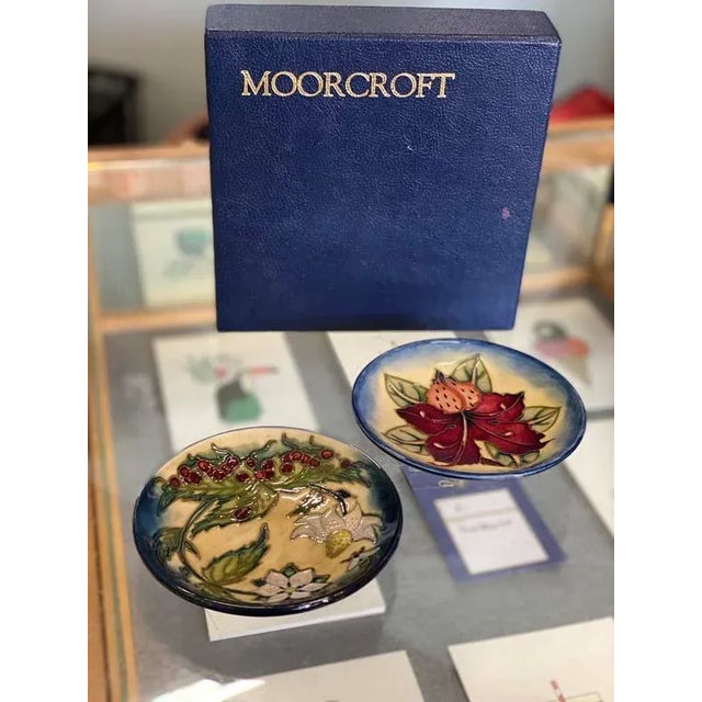 Trays in Art Ceramic from Moorcroft, Set of 2 For Sale - Image 3 of 7