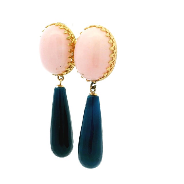 Talia Jade Pink Coral Cabochon and Blue Agate Pendant Drop Earrings, A Pair For Sale - Image 9 of 10
