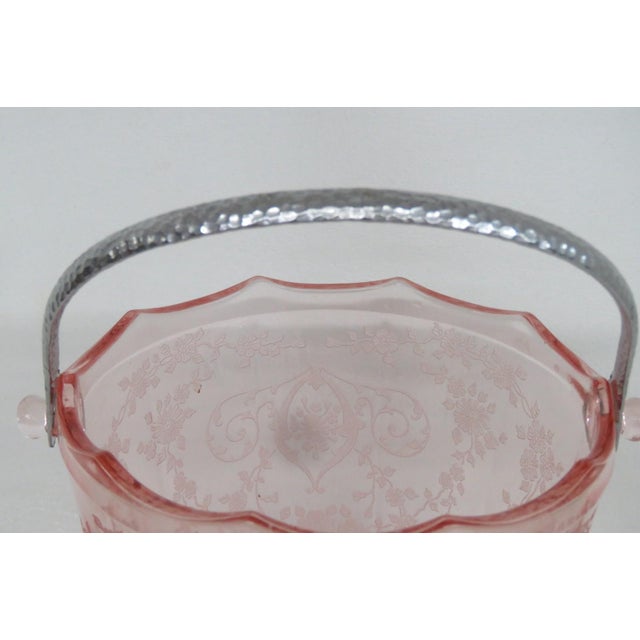 Early 20th Century Fostoria Versailles Pink Depression Glass Ice Bucket With Metal Handle 4503b For Sale - Image 10 of 16