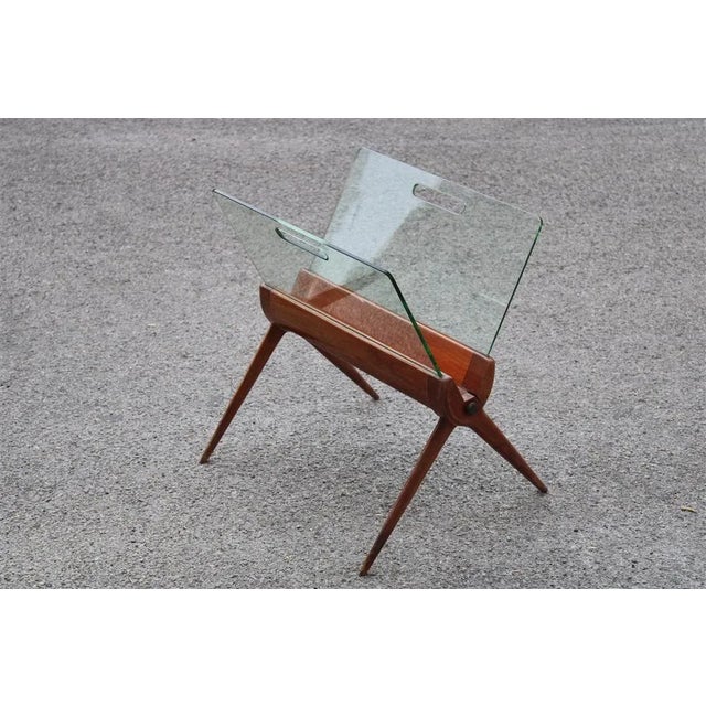 Magazine Rack in Cherry and Glass attributed to Cesare Lacca for Cassina, Italy, 1950s For Sale - Image 11 of 11