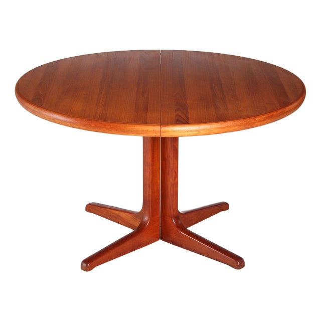 Mid-Century Modern Danish Extending Teak Dining Table from Glostrup, 1960s For Sale