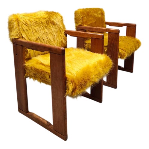 Vintage Italian Fluffy Dining Chairs by Tobia & Afra Scarpa for B&B Italia, 1970s, Set of 2 For Sale