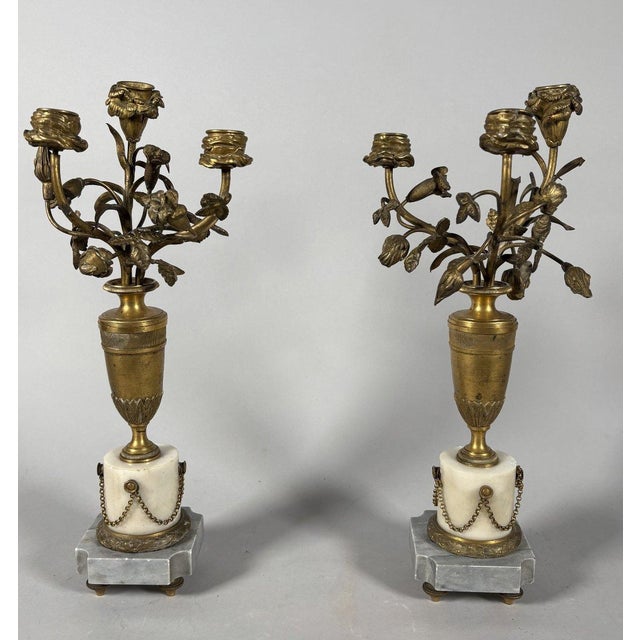 Pair of 19th-century marble and bronze vase-shaped candelabra with flower vases For Sale