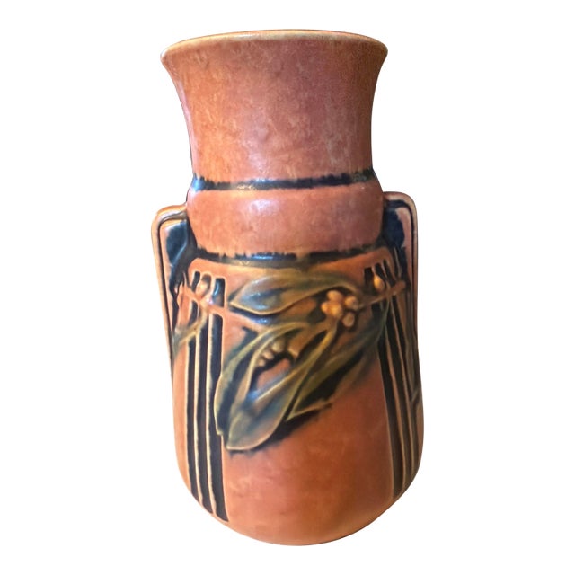 Roseville Laurel Art Pottery Persimmon Color Vase #667- 6 Ca. 1934 For Sale