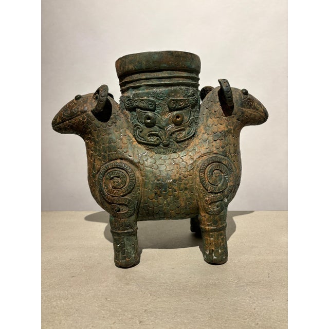 Archaistic Shang Style Verdigris Bronze 'Double-Ram' Vessel, Zun Circa 1900 For Sale - Image 12 of 12