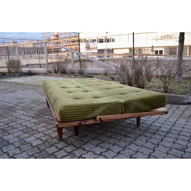 Daybed Model 981 Diva Sofa in Teak and Green Fabric by Poul M Volther for Frem Røjle, 1960s For Sale - Image 17 of 18