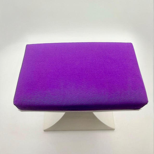 Dutch Space Age Stool in White Plastic with Purple Cushion from Flair, 1970s For Sale - Image 11 of 13