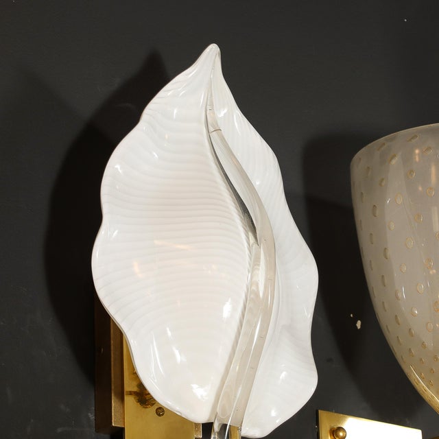 Pair of Mid-Century Hand-Blown Murano Glass Striated Leaf Sconces by Franco Luce For Sale - Image 10 of 12