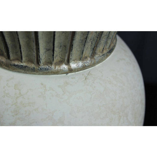 Silver 1990s Ceramic Fine Arts Lamps Co. Hand Painted Table Lamp For Sale - Image 8 of 13