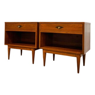 Vintage Mid-Century Modern End Table Set With Diamond Parquet Accent Inlay and Dovetailed Drawers For Sale