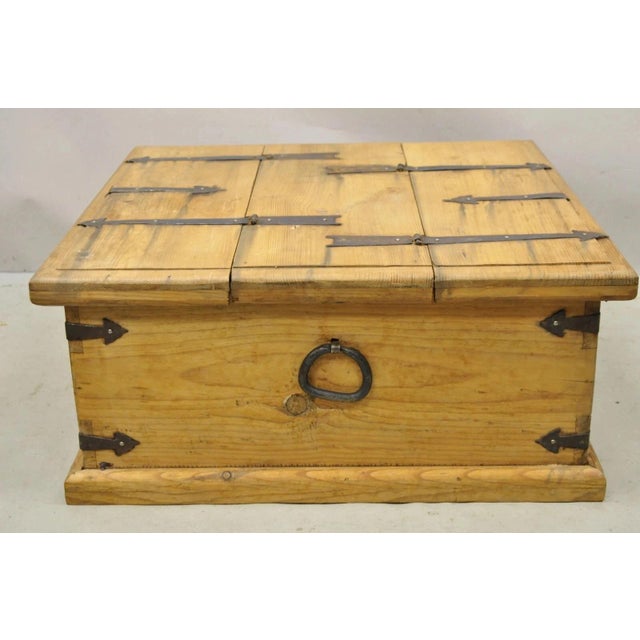Late 20th Century Farmhouse Renaissance Style Mexican Double Lid Wooden Coffee Table Storage Trunk For Sale - Image 11 of 12