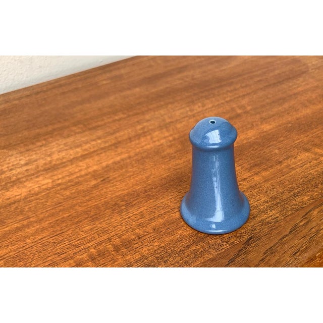 Postmodern Postmodern Ceramic Salt and Pepper Shakers by Gallo Design for Villeroy & Boch, Set of 2 For Sale - Image 3 of 16