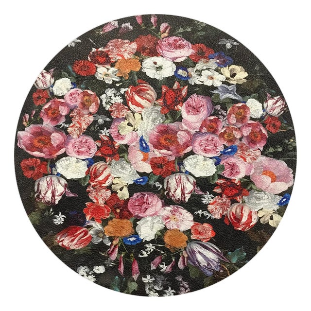 Festoon Flowers Vegan Leather Round Pebble Placemat, Set of 12 For Sale