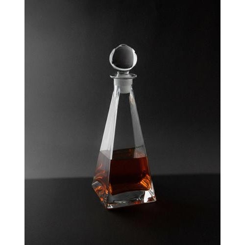 This vintage Murano glass decanter from the 1980s by Linea 7 is a striking example of geometric Italian design. Crafted in...