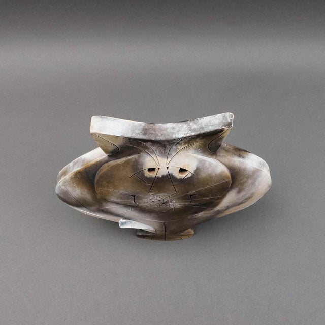 Ceramic Mary Dewey Gates 1995 Signed Sitting Cat Original Studio Art Pottery Sculpture For Sale - Image 7 of 9