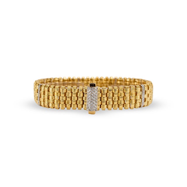 Modern Roberto Coin Appassionata Woven 18k Yellow Gold 0.55ctw Diamond Link Bracelet For Sale - Image 3 of 9