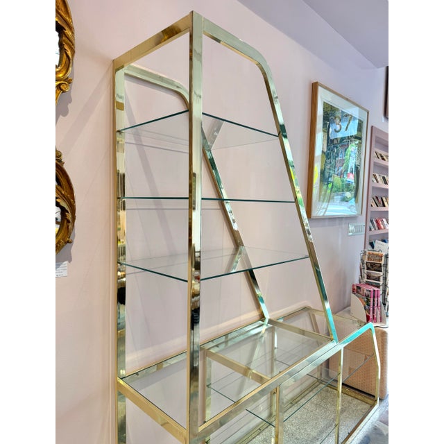 Vintage Asymmetrical Brass and Glass Etagere by Dia For Sale In New York - Image 6 of 12
