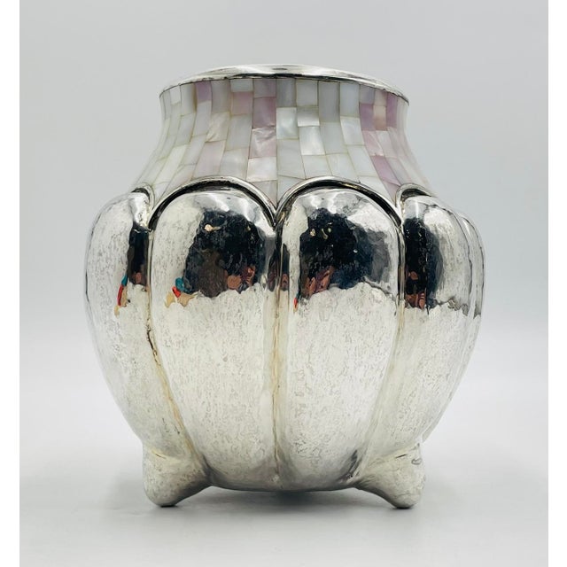 Large Silver-Plated & Mother-of-Pearl Vase by Los Castillo, Taxco Mexico, 1960s For Sale In Los Angeles - Image 6 of 15