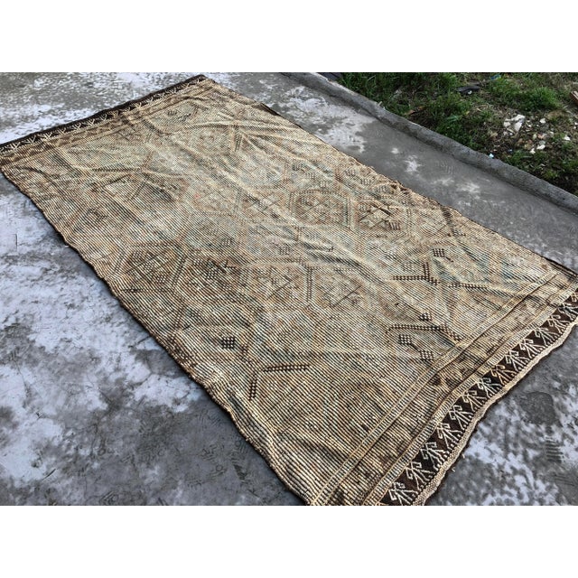 1960s 1960s Vintage Turkish Area Rug - 4′9″ × 8′10″ For Sale - Image 5 of 9