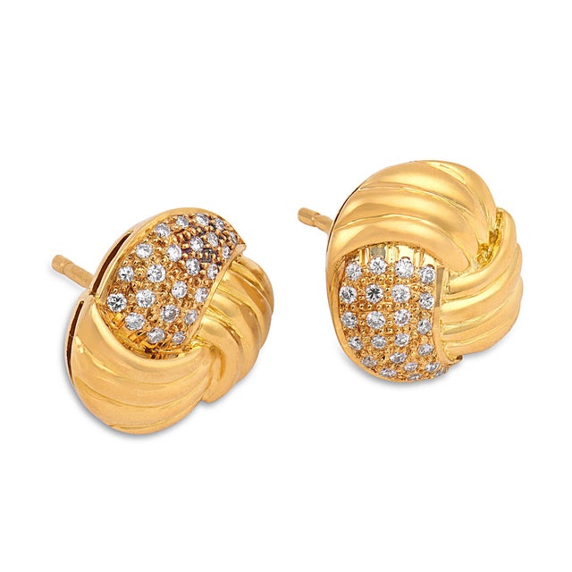 Vintage Diamond 18k Yellow Gold Stud Earrings, A Pair For Sale - Image 4 of 7