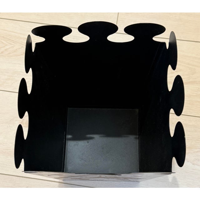 Late 20th Century Golfar and Hughes London Tole Chinoiserie Wastebasket For Sale - Image 5 of 7