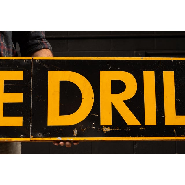 1960s Vintage Mobile Drill Tin Sign For Sale - Image 5 of 7