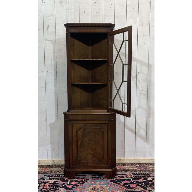 1950s Vintage English Mahogany Corner Cabinet, 1950s For Sale - Image 5 of 12
