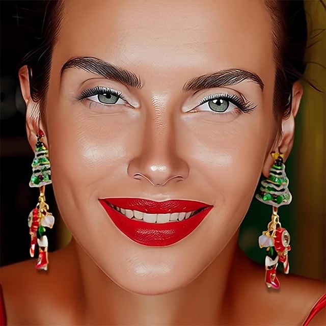 Ritzy Couture DeLuxe Christmas Tree Earrings Holiday Charm 22k Gold Plated, A Pair For Sale - Image 4 of 10