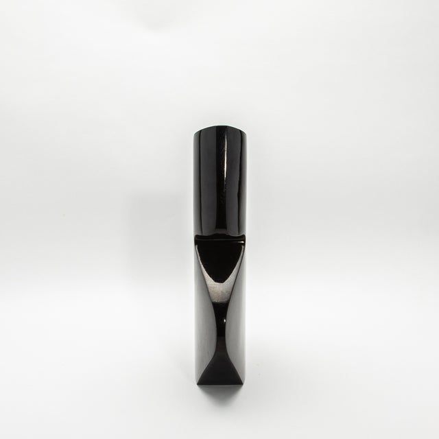 Modern Modern Sculptural Vase in Black Shell by R&y Augousti For Sale - Image 3 of 11