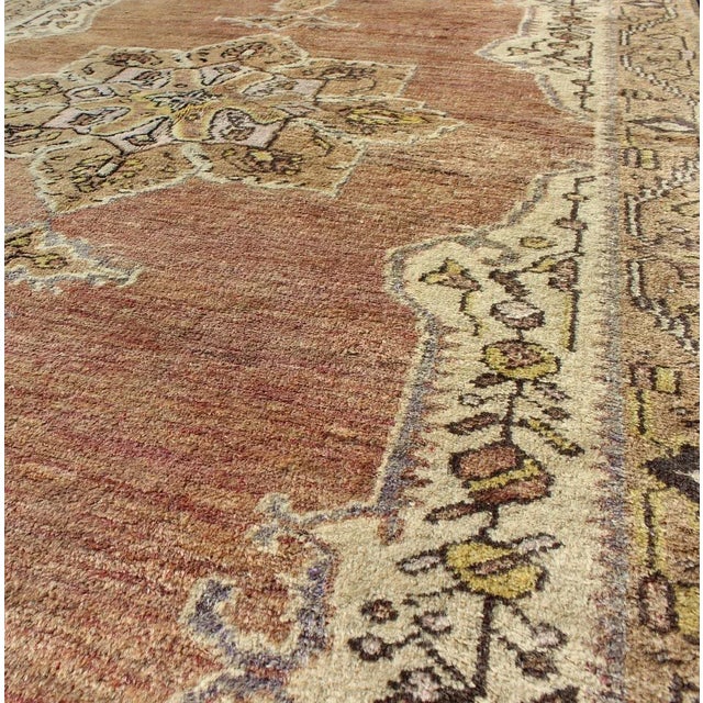 Mid 20th Century Mid 20th Century Medallion Design Oushak Vintage Rug From Turkey in Mauve Brown and Cream For Sale - Image 5 of 7