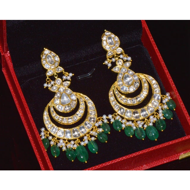 Estate Natural 8.30ct Polki Diamond & 28.30ct Emerald 22k & 18k Gold Chandelier Earrings, Pair For Sale - Image 10 of 13