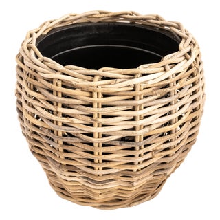 Artifacts Rattan Round Belly Planter with Black Plastic Insert, Natural, 13" For Sale