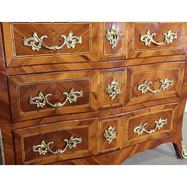 Brown Louis XIV Tomb Chest of Drawers in Regional Wood Marquetry For Sale - Image 8 of 18