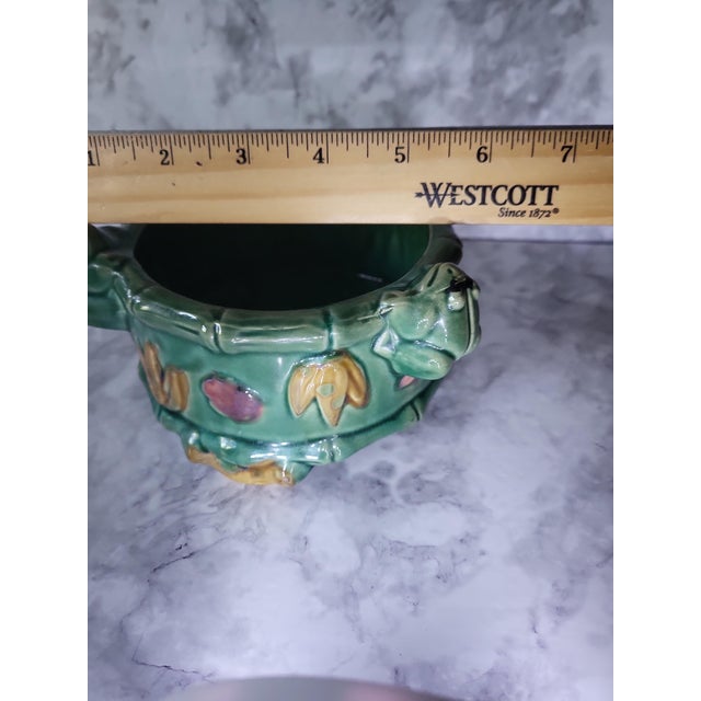 Green 1980s Footed Majolica Planter With Frogs For Sale - Image 8 of 9