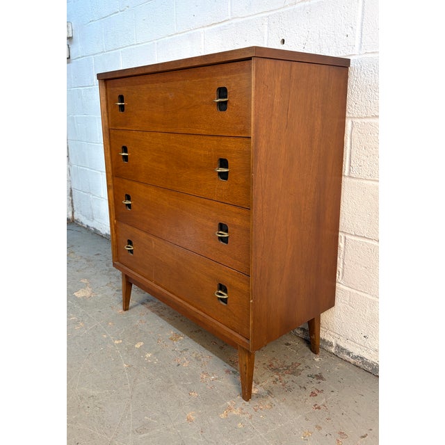 Bassett Furniture Mid 20th Century Modern Walnut Four-Drawer Chest by Bassett Furniture For Sale - Image 4 of 18
