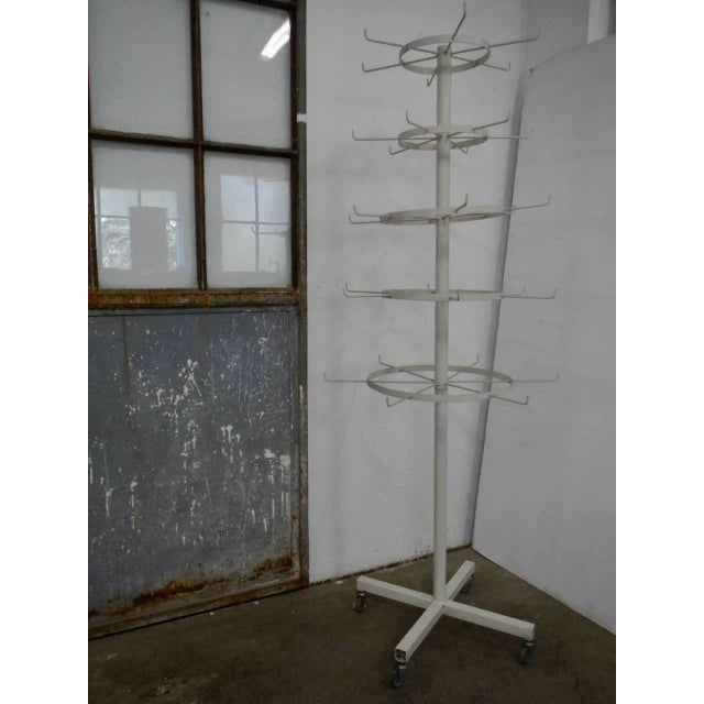 In some parts the iron is slightly bent. Disassembled into 3 pieces.