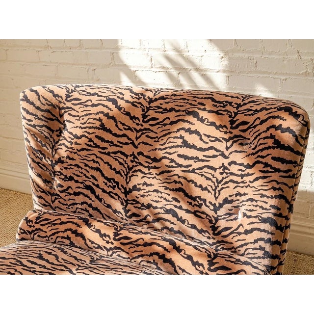 1950s Tiger Print Sculptural Chaise Lounge Newly Upholstered For Sale - Image 4 of 11