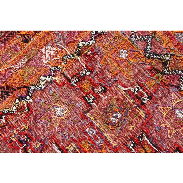 Vibrant Vintage Turkish Tribal Kilim Rug With Geometric Shapes For Sale - Image 9 of 9